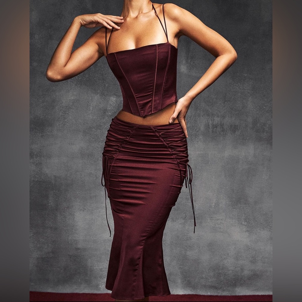 🥀SOLD🥀 House of CB ‘Chantelle’ & ‘Sidonie’ Wine Satin Set